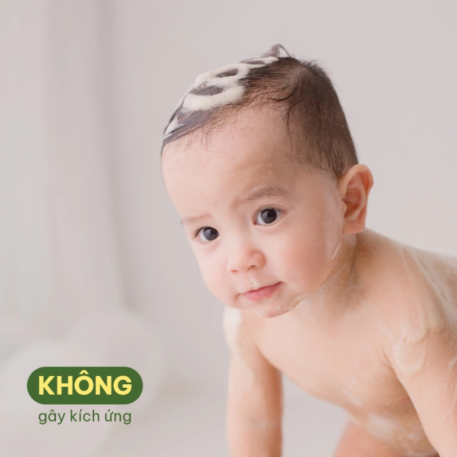 Sữa tắm gội em bé Pippi Notears (Không cay mắt)