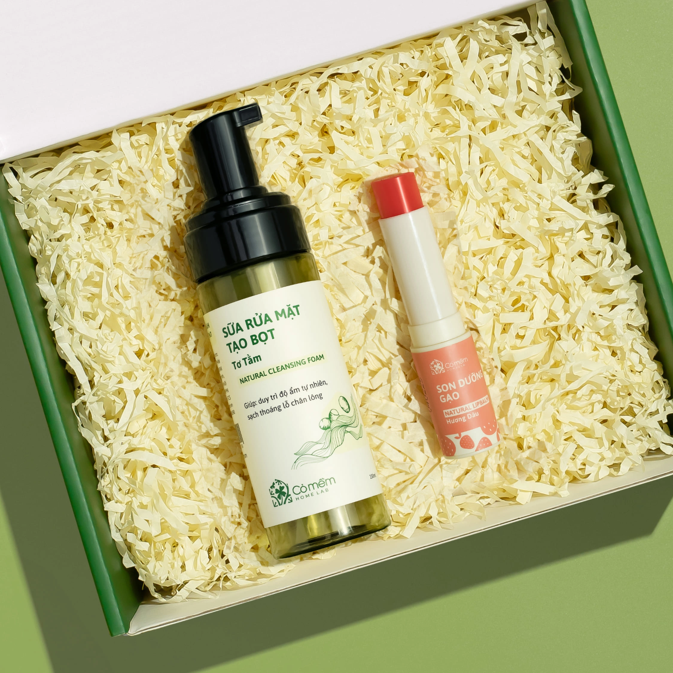 [SET QUÀ TẶNG] Set Hộp Quà Gồm Bọt Rửa Mặt Tơ Tằm Và Son Dưỡng