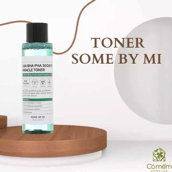 toner làm sạch và cấp ẩm